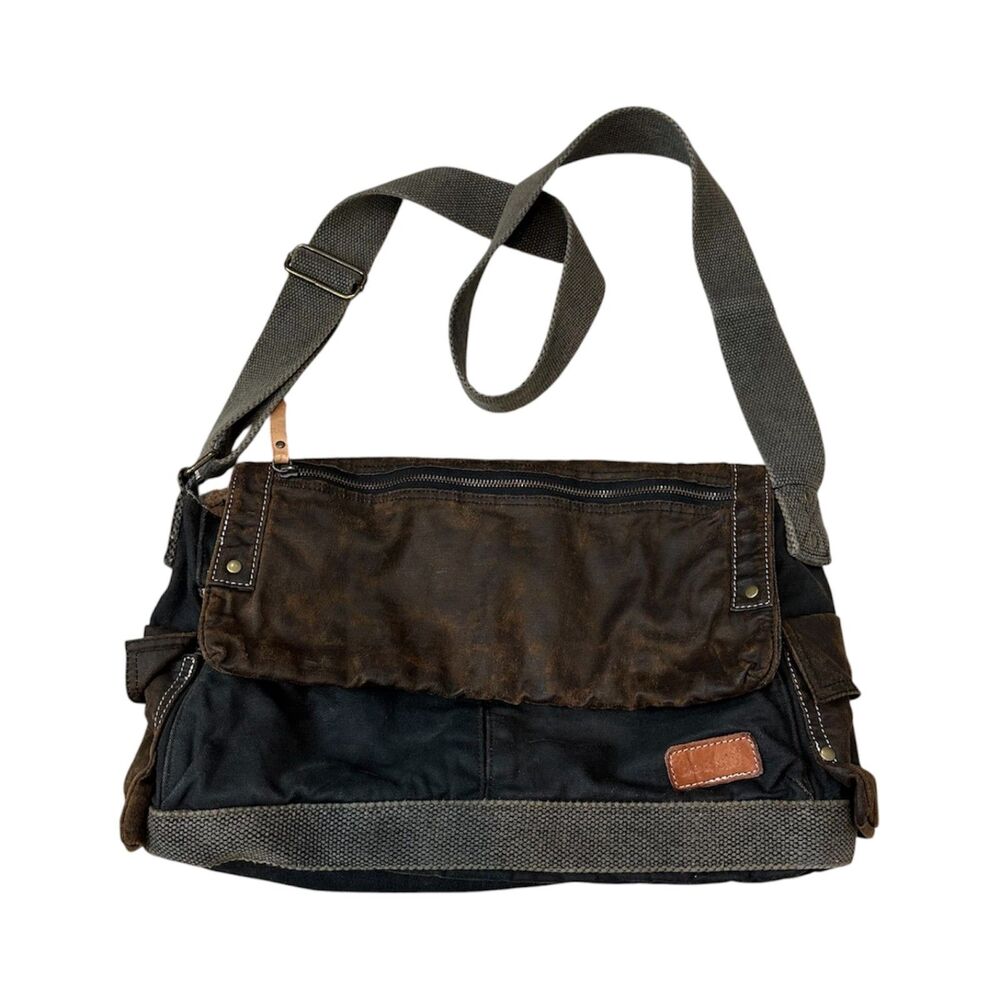 Bed Stu Hawkeye Messenger Bag in Waxed Canvas Leather